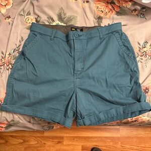 Lee Shorts in Teal